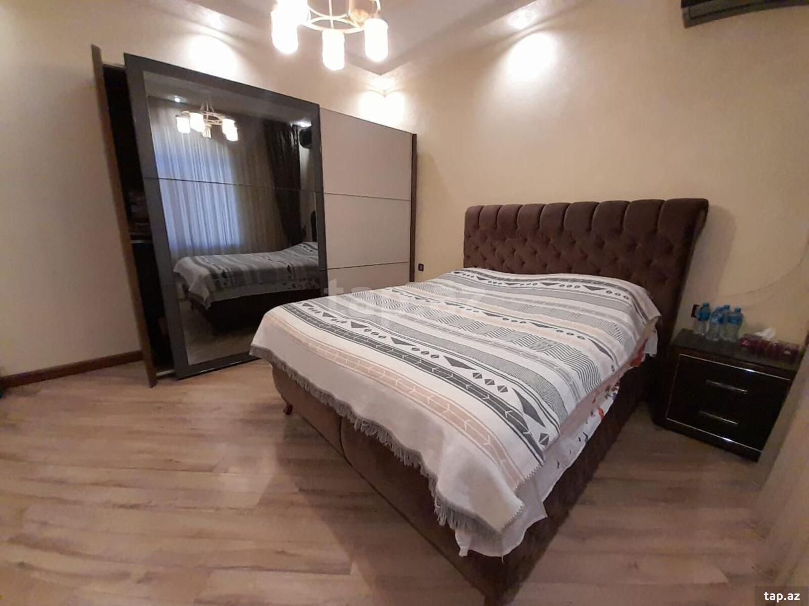 Həyət evi, Novxanı qəs. (11)