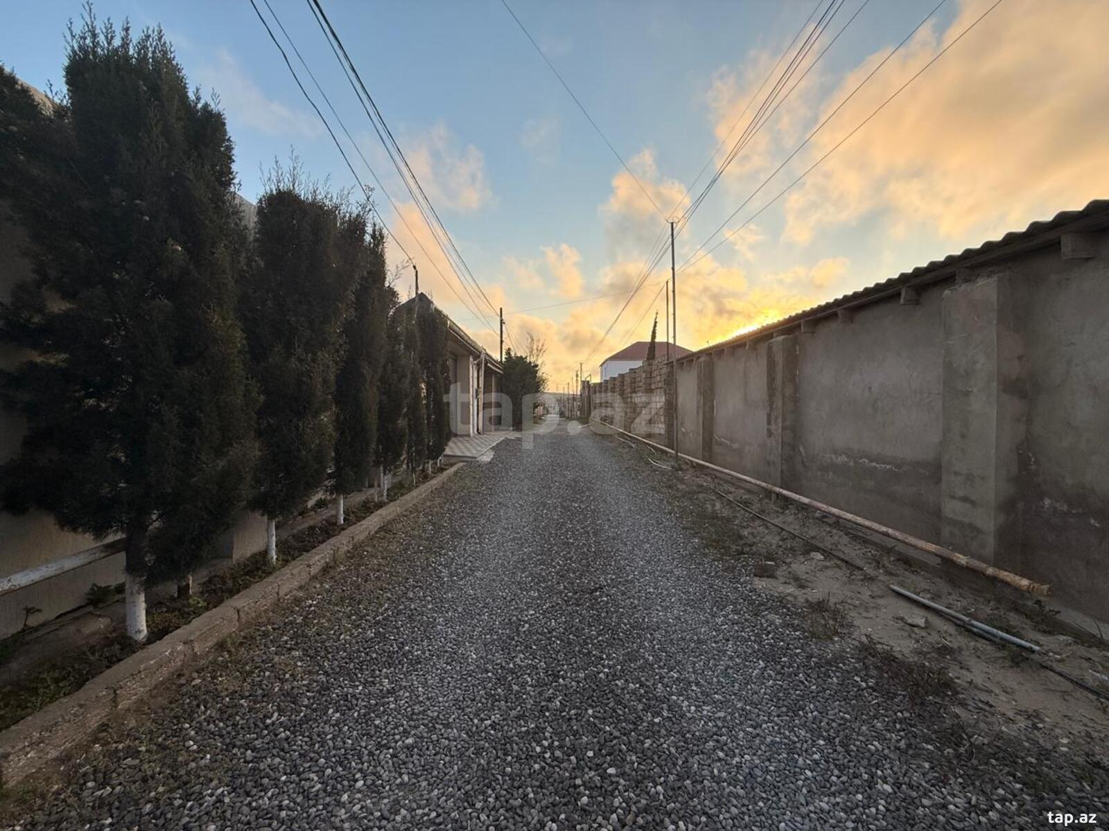6 sot torpaq sahəsi, Şüvəlan qəs. (7)