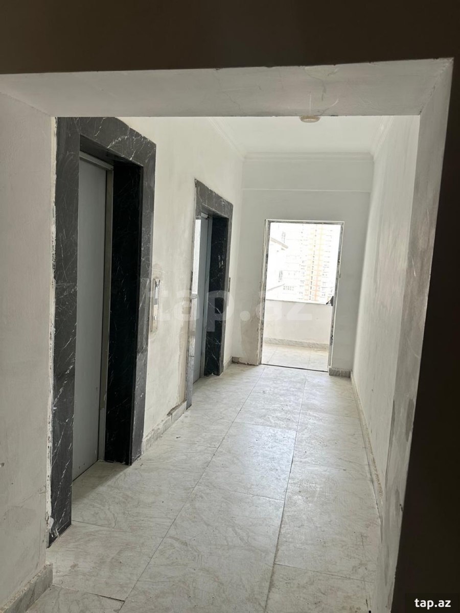 3-otaqlı yeni tikili, 28 May m., 145 m²