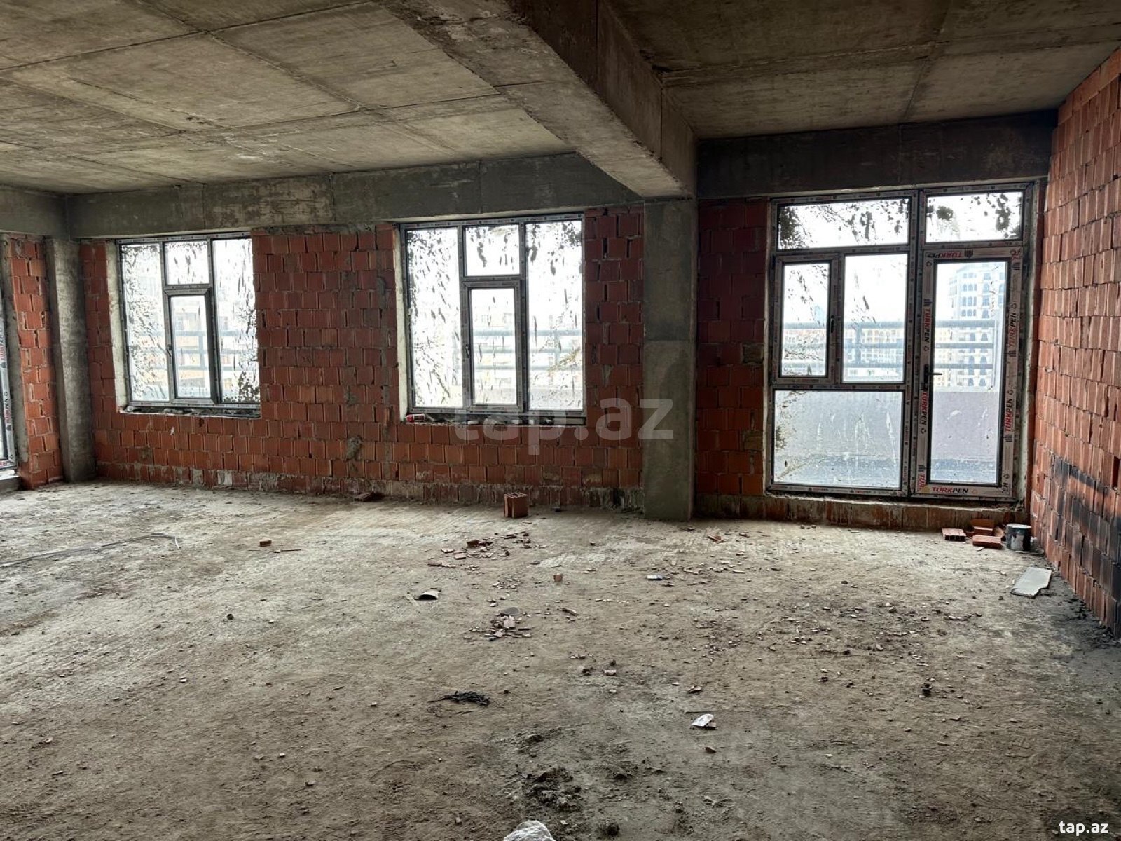 3-otaqlı yeni tikili, 28 May m., 145 m²