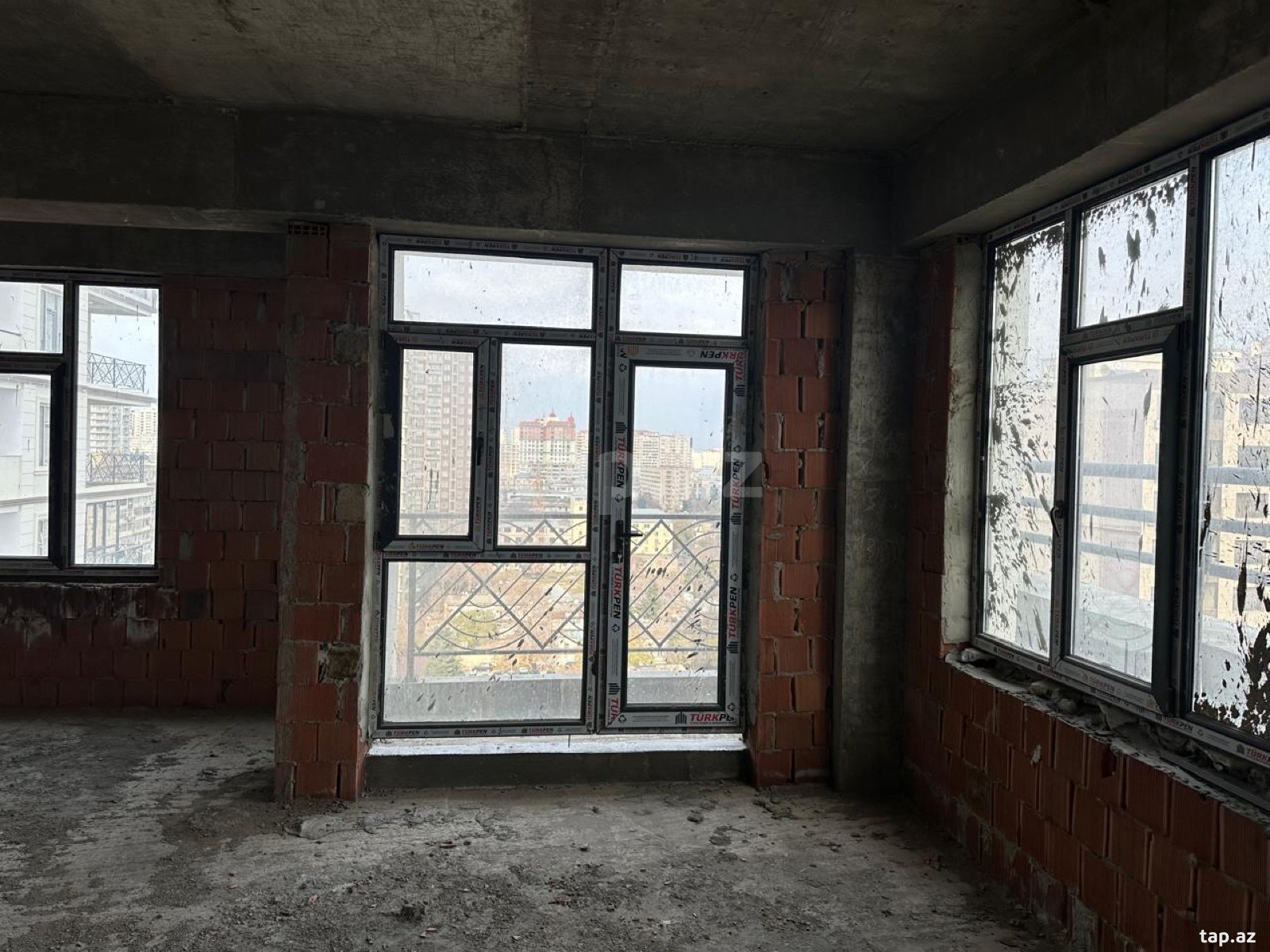3-otaqlı yeni tikili, 28 May m., 145 m²