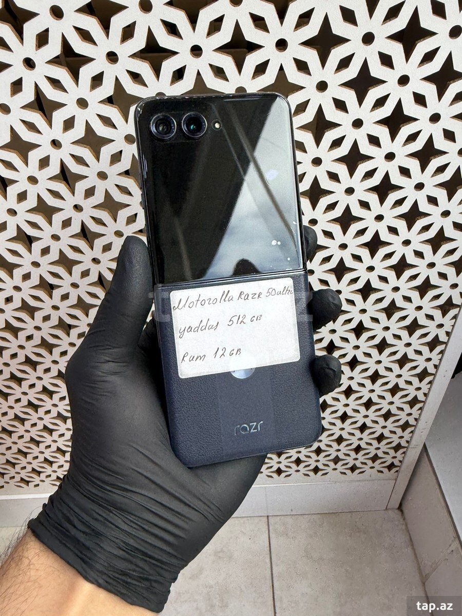 Motorolla Razr 50 ultra, 512GB (2)