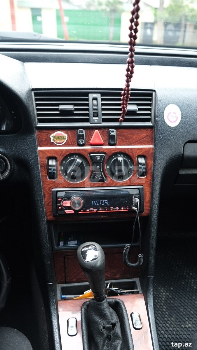Mercedes C 180, 1998 il (8)