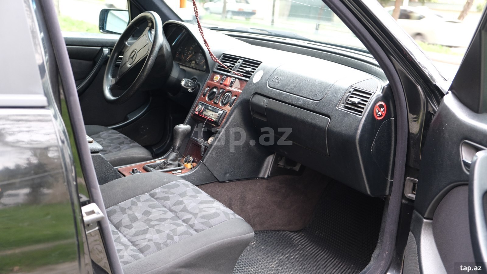 Mercedes C 180, 1998 il (5)