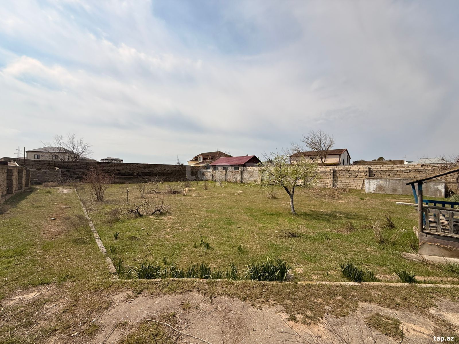 14 sot torpaq sahəsi, Şüvəlan qəs. (2)