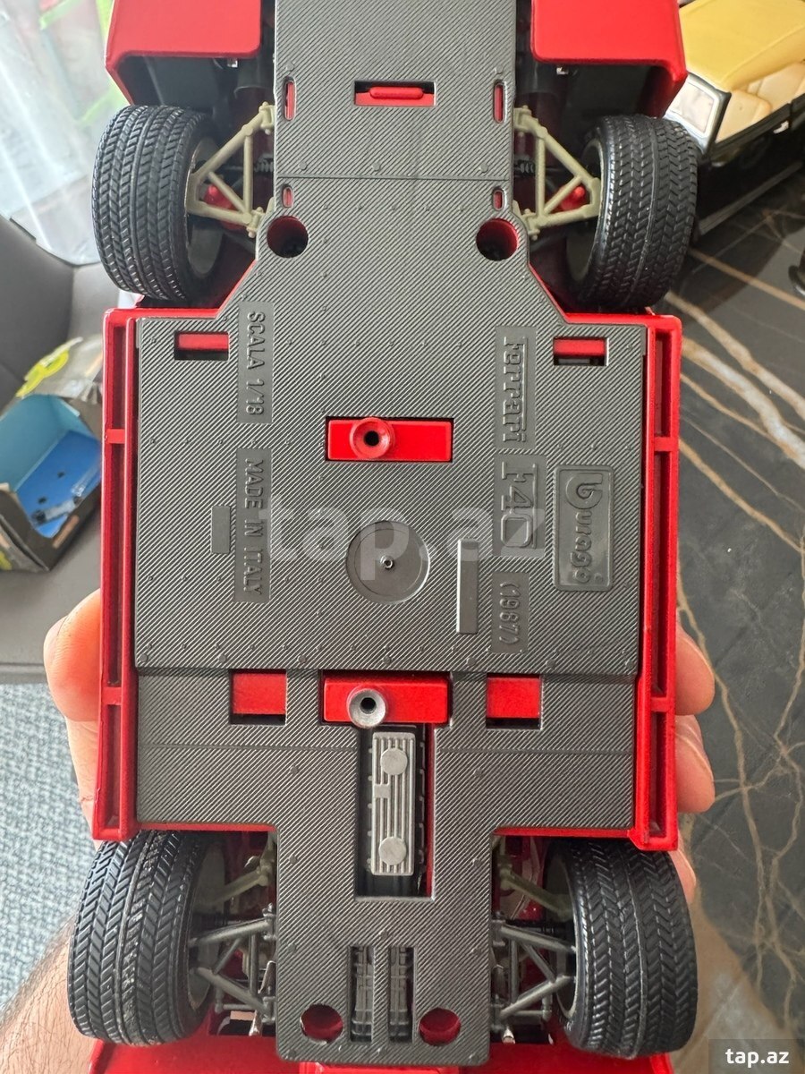 Ferrari F40 1987 1/18 modeli (8)