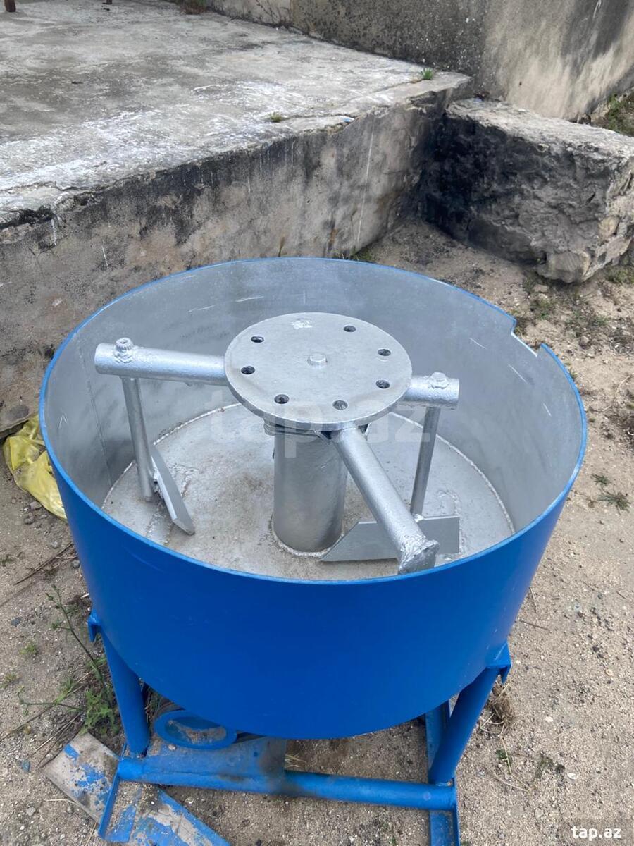 Beton qarışdıran 700L (2)