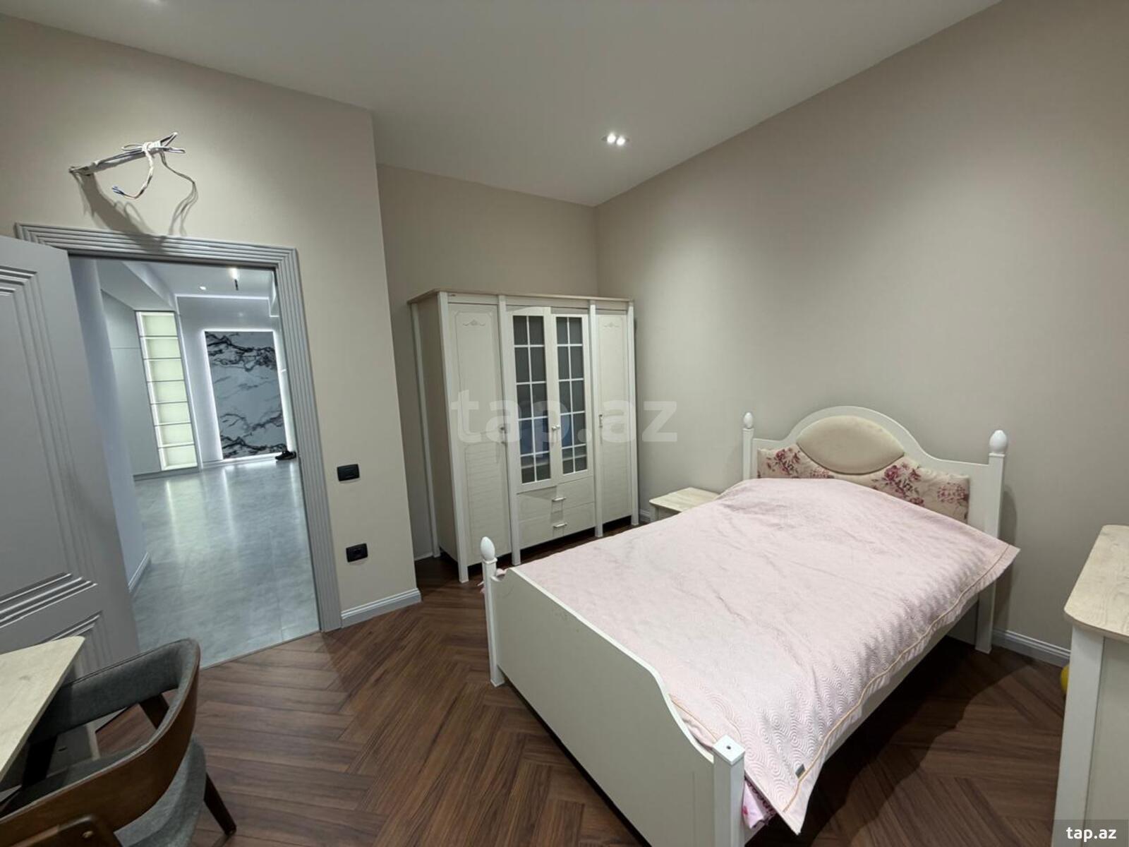 4-otaqlı yeni tikili kirayə verilir, Mərkəzi Bulvar küç, 160 m² (10)