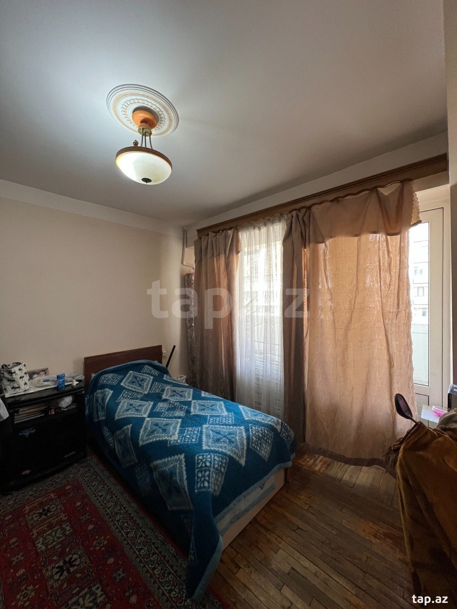 3-otaqlı mənzil, 28 May m., 90 m² (5)