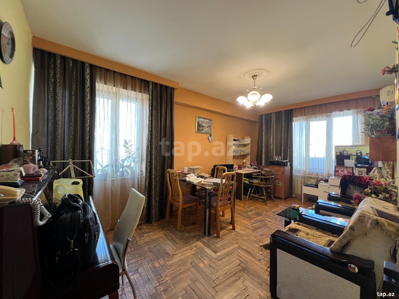 3-otaqlı mənzil, 28 May m., 90 m² (2)