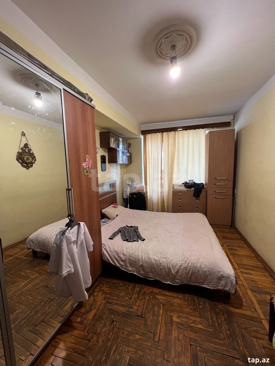 3-otaqlı mənzil, 28 May m., 90 m² (3)