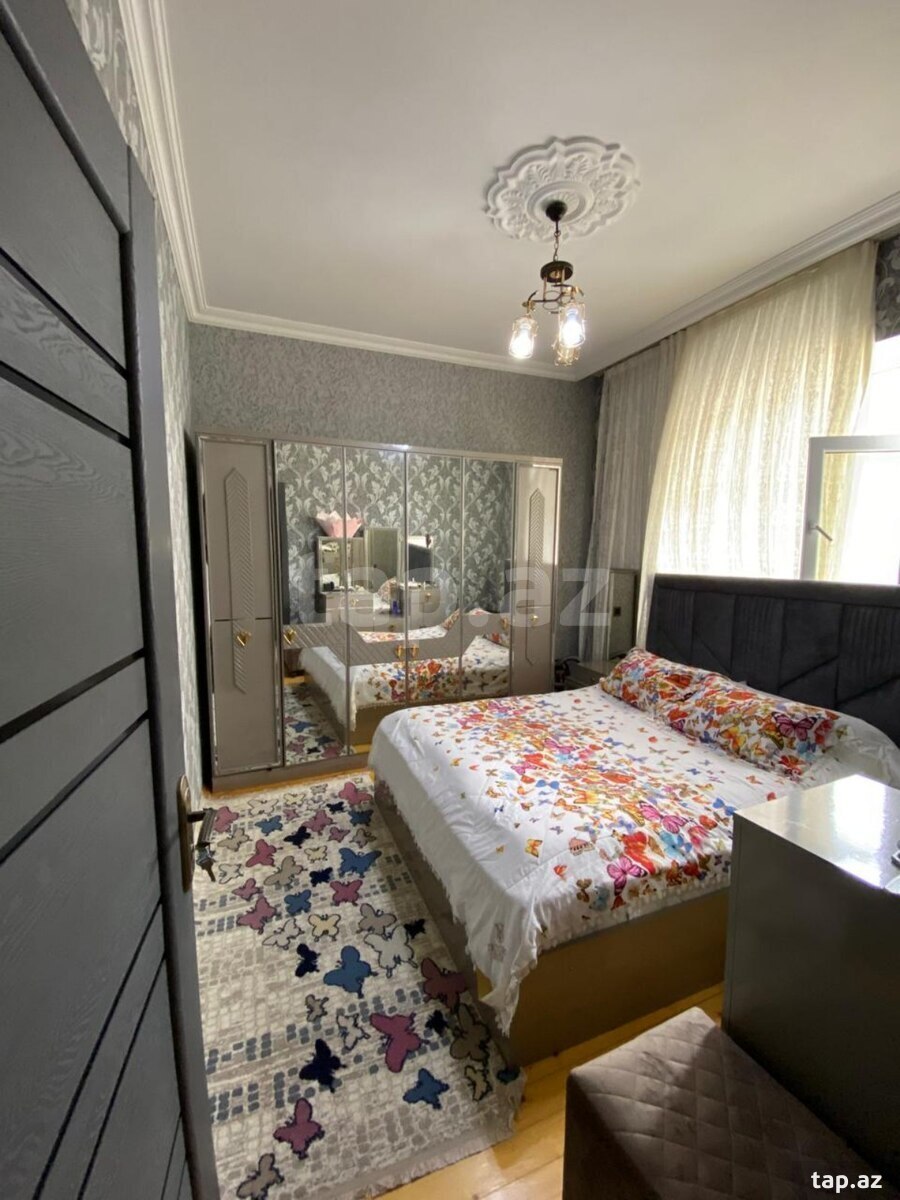Həyət evi, Corat bağları