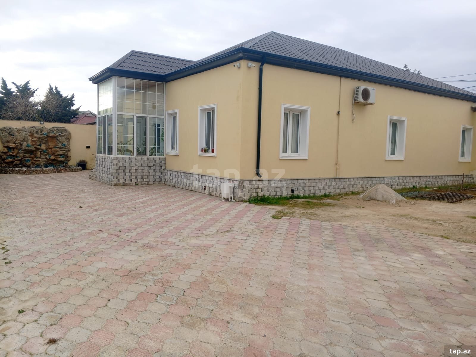 Bağ evi, Buzovna qəs.
