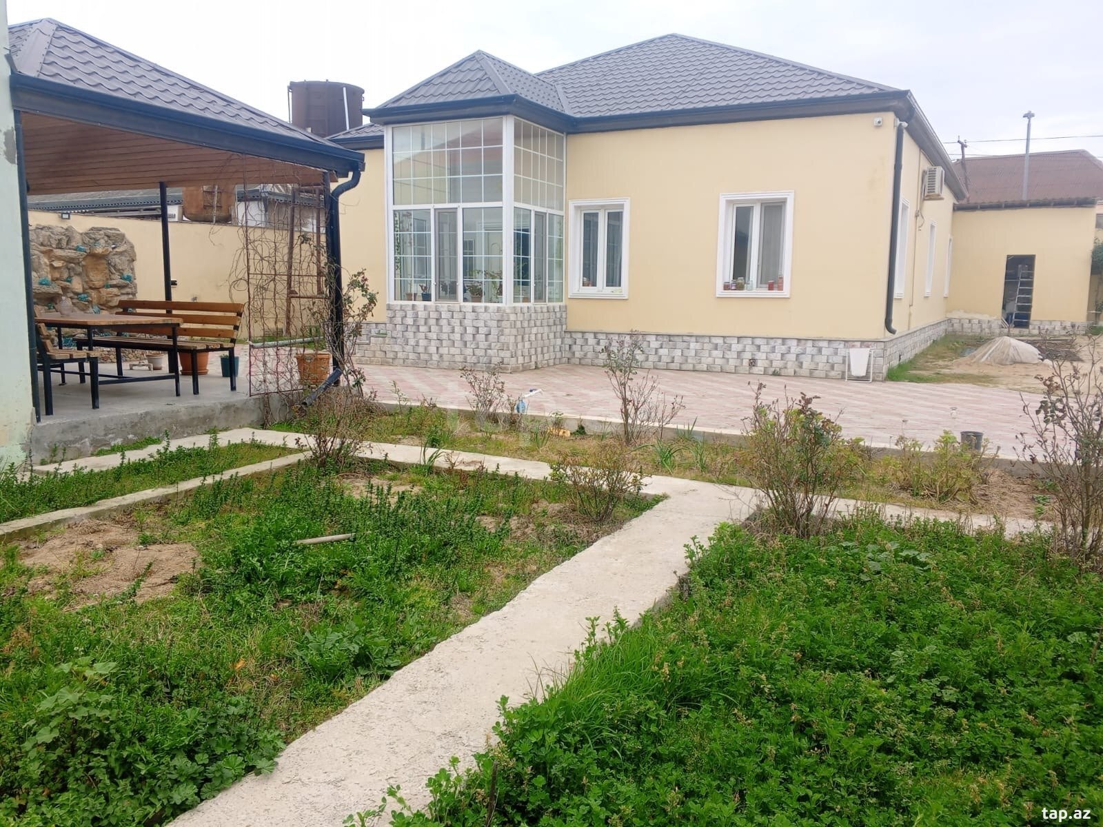 Bağ evi, Buzovna qəs. (2)