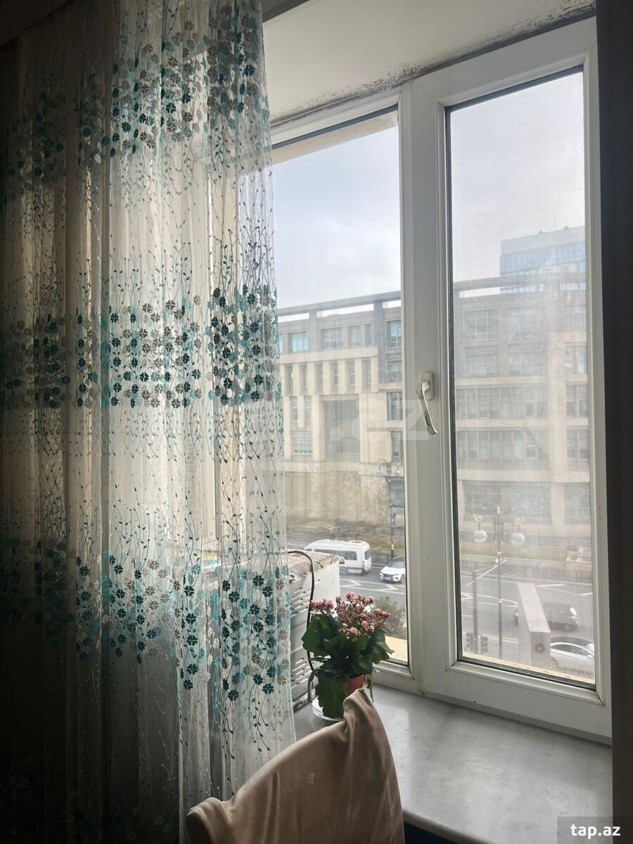 1-otaqlı mənzil, Mikayıl Müşfiq küç., 30 m² (2)