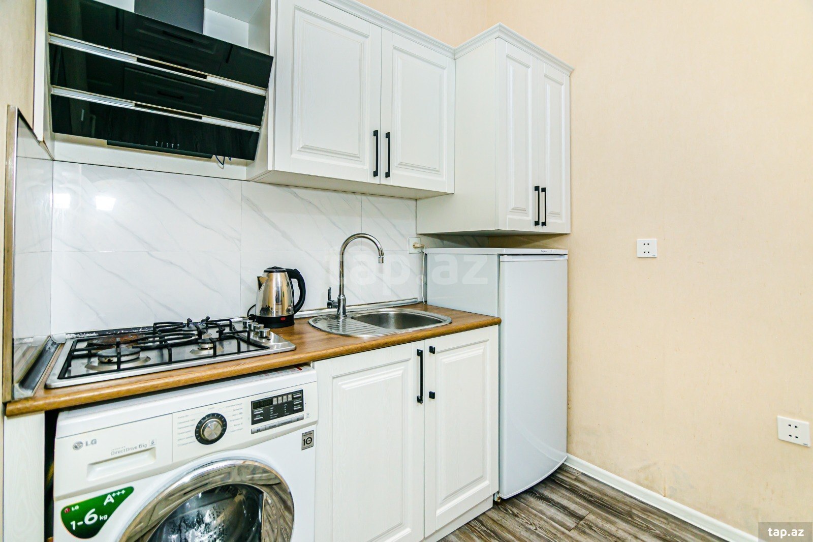 2-otaqlı yeni tikili kirayə verilir, 28 May m., 120 m² (7)