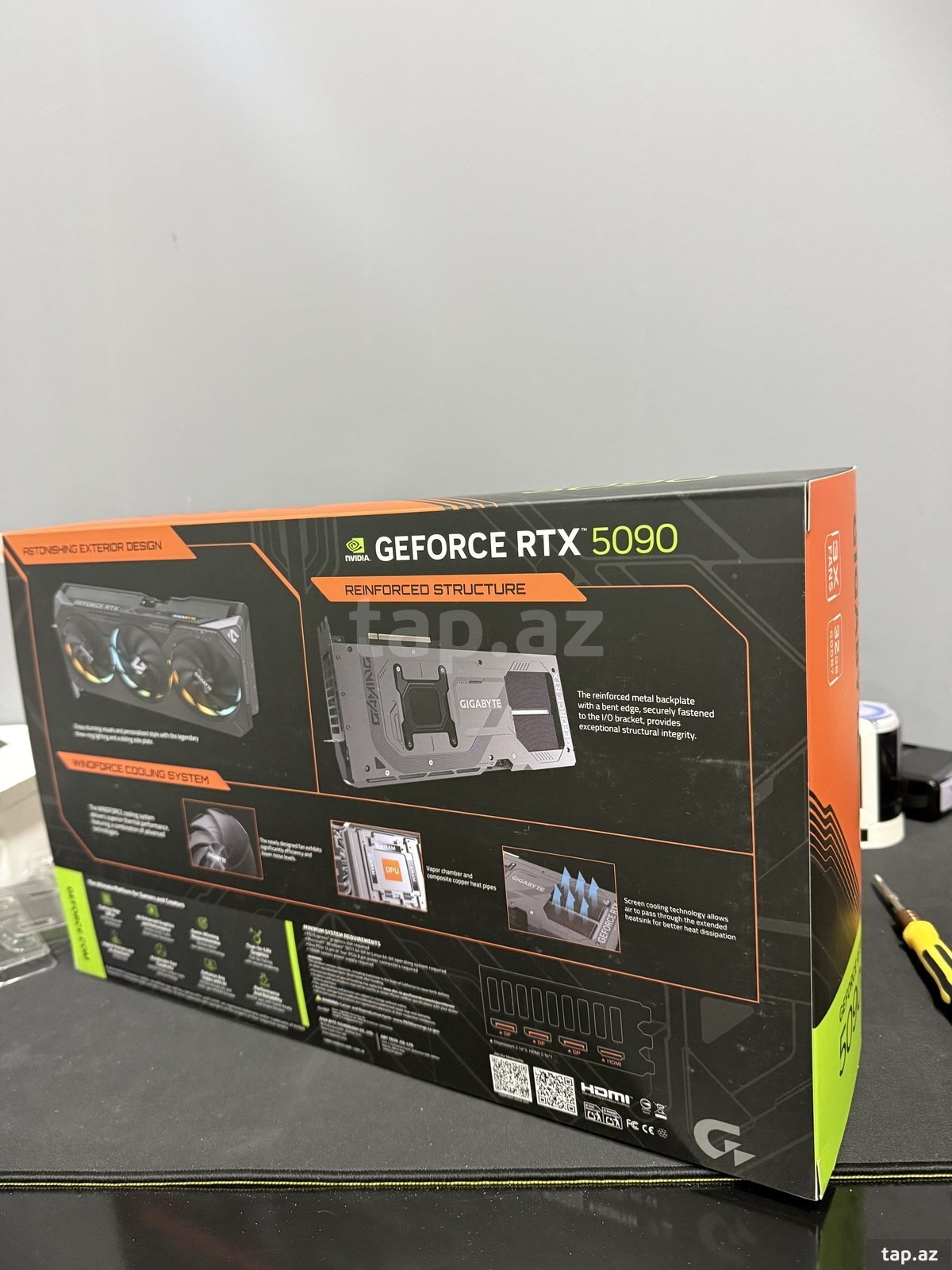 Video kart Gigabyte GeForce RTX 5090 (2)