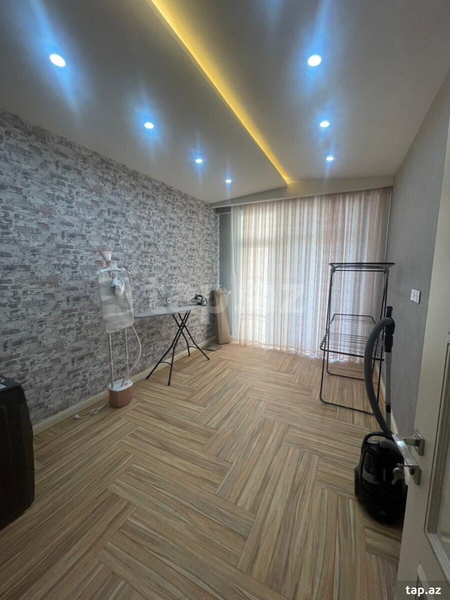 6-otaqlı yeni tikili, Sumqayıt ş., 267 m²