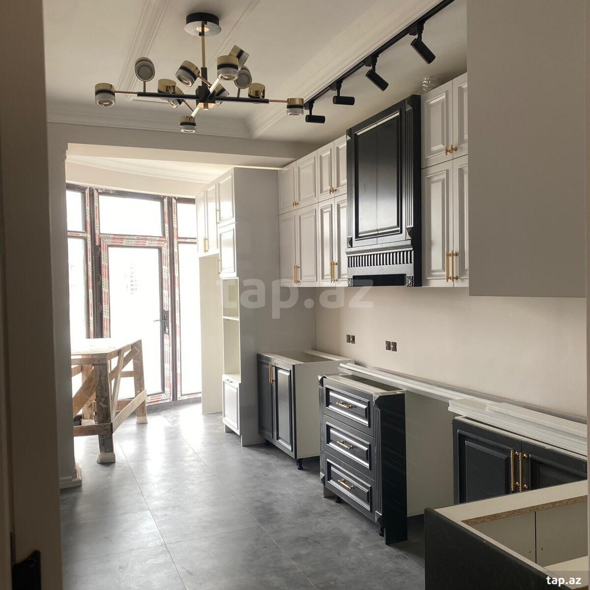 6-otaqlı yeni tikili, Sumqayıt ş., 267 m²