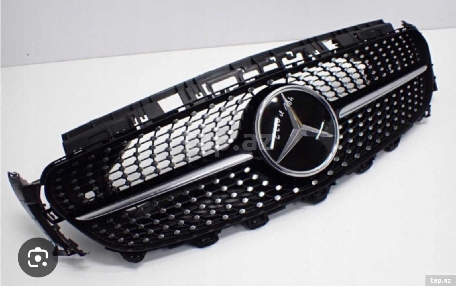 Mercedes E 214 Radiator barmaqlığı (2)