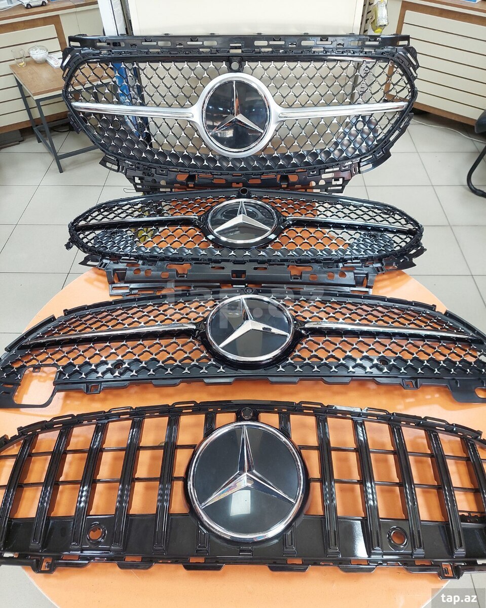Mercedes E 214 Radiator barmaqlığı (7)