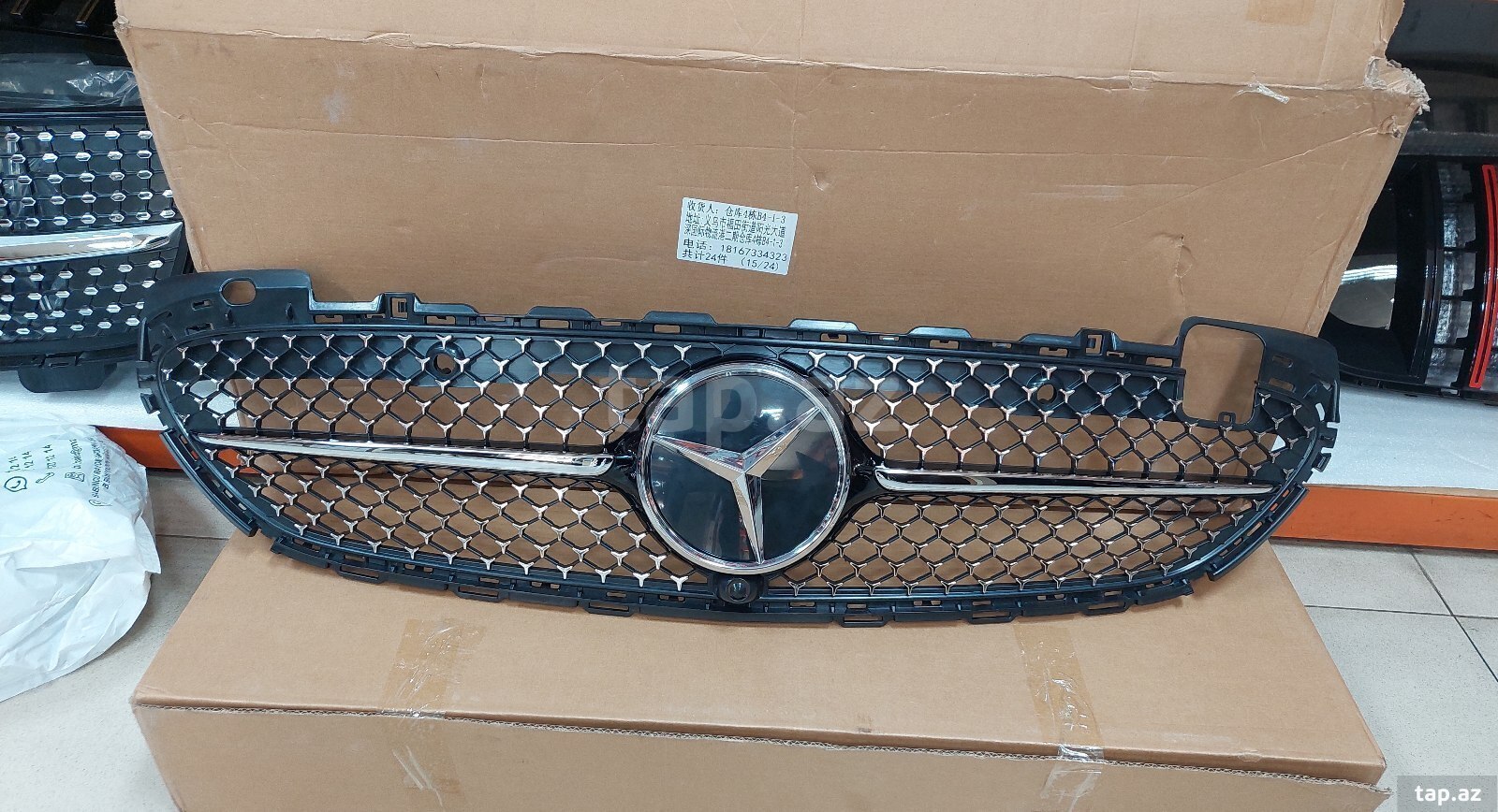 Mercedes E 214 Radiator barmaqlığı (9)