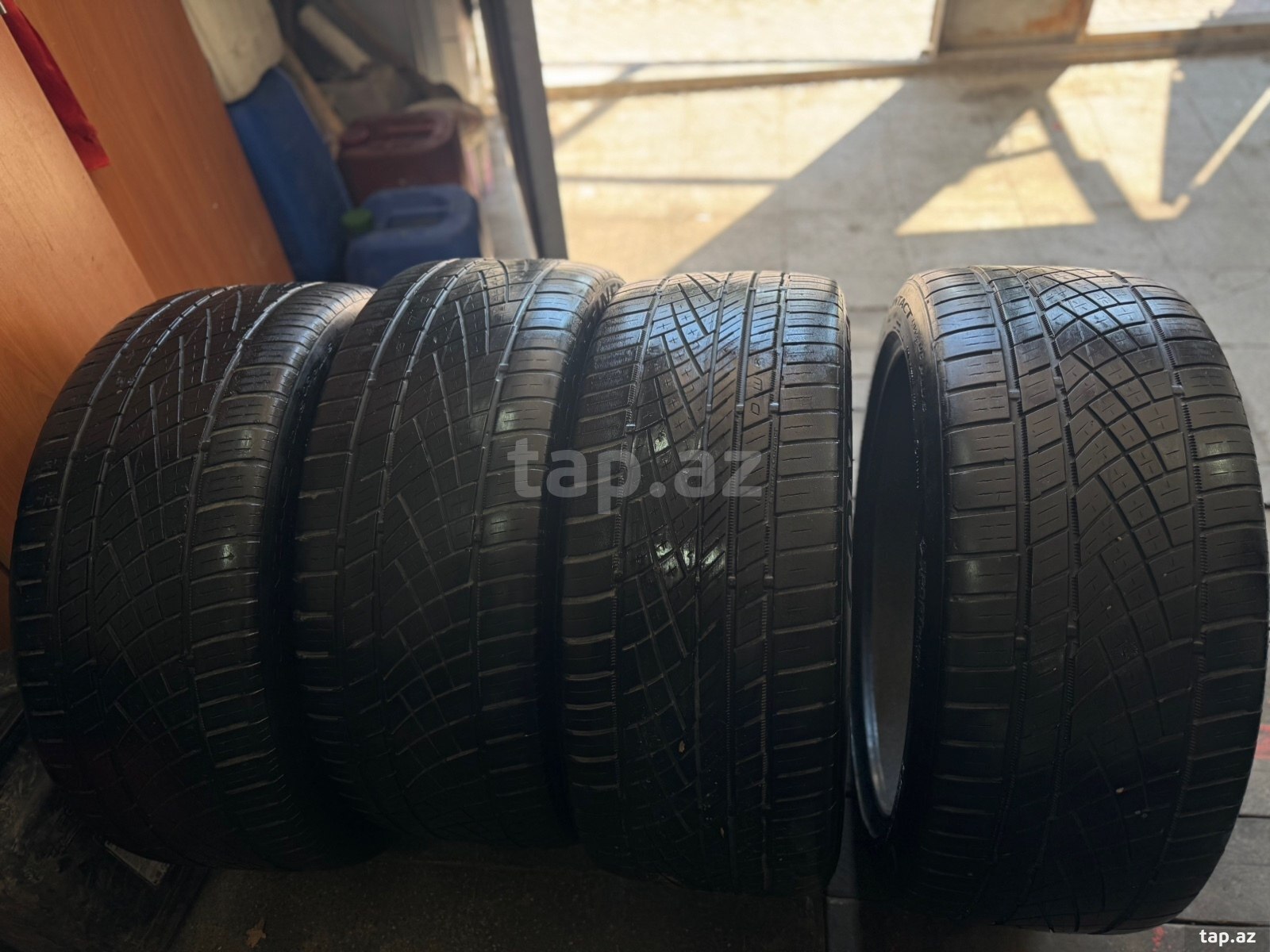 Continental şinləri 275/40 R22