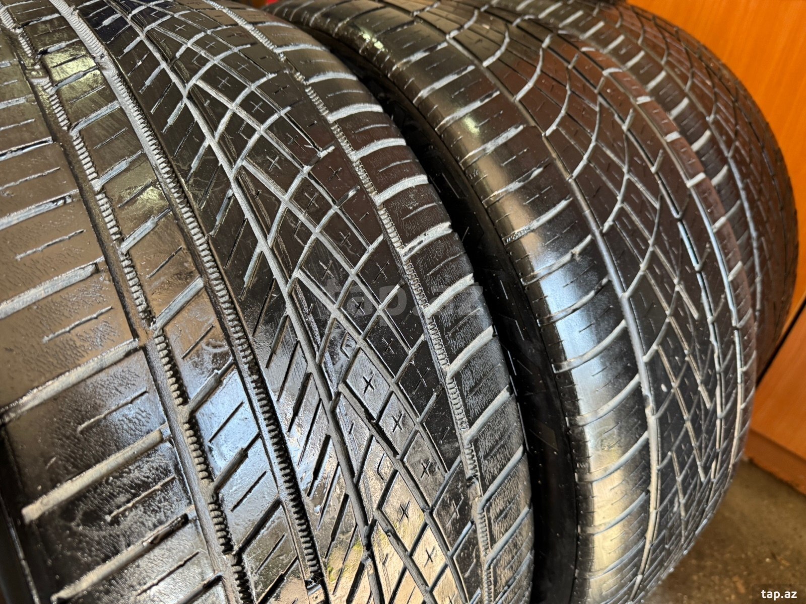 Continental şinləri 275/40 R22 (7)