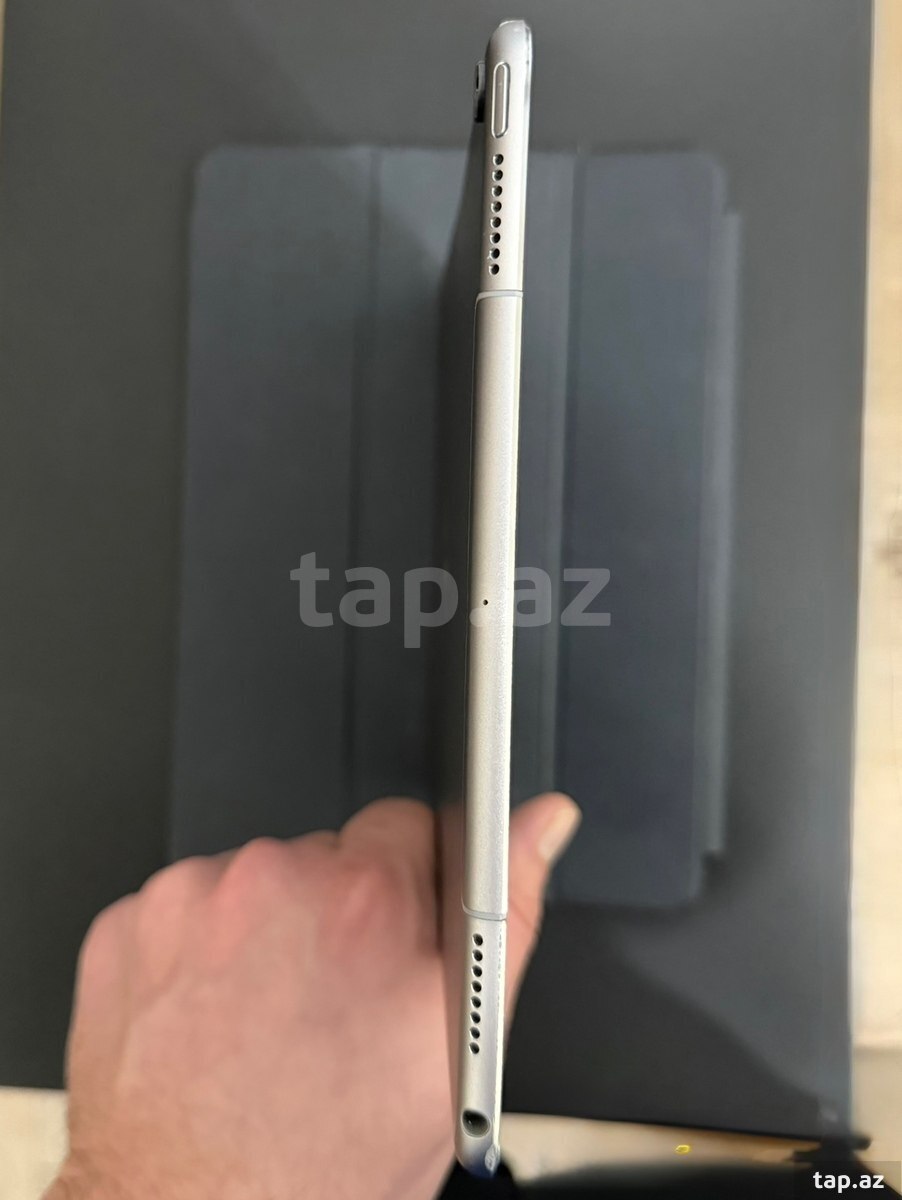 Apple iPad Pro 10.5 (2017) Space Grey 64GB/4GB (10)