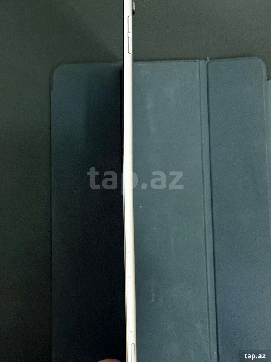 Apple iPad Pro 10.5 (2017) Space Grey 64GB/4GB (7)