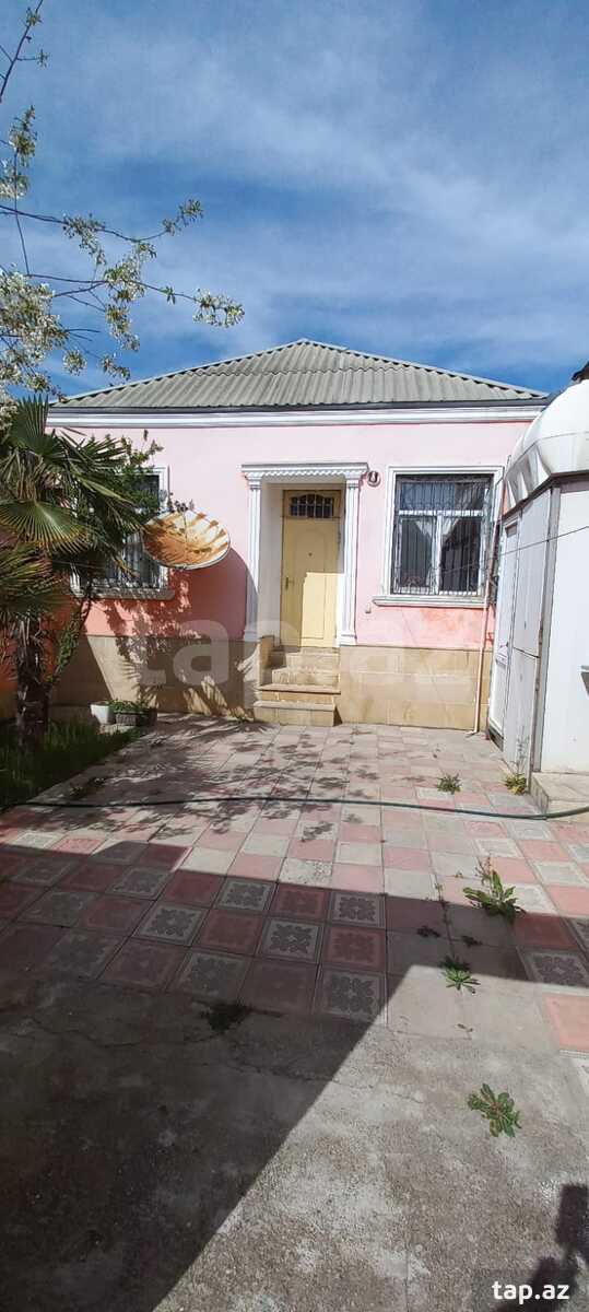 Həyət evi, Heydər Əliyev pr.