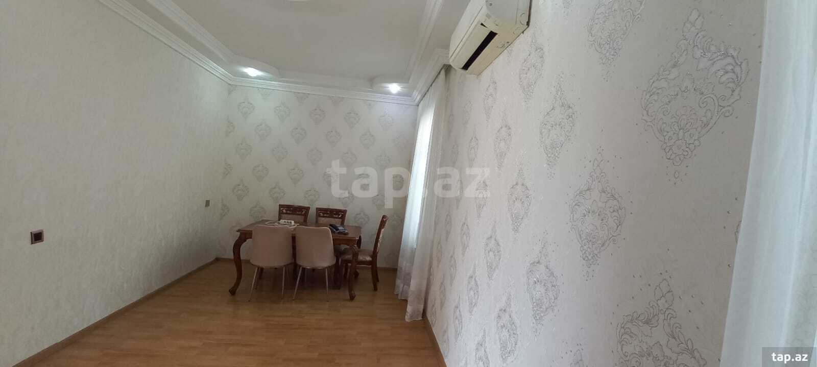Həyət evi, Heydər Əliyev pr.
