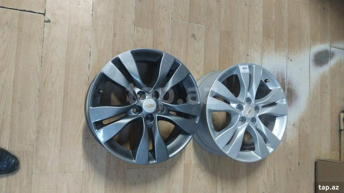 "Chevrolet Cruze" diskləri R17 (2)