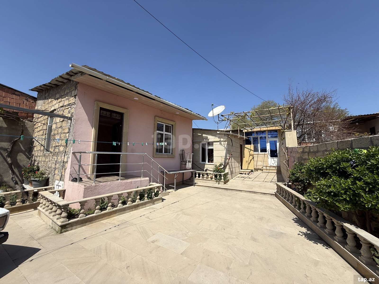 Həyət evi, Binəqədi qəs.