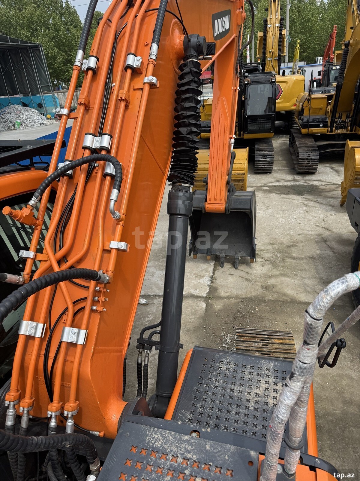 Ekskavator Doosan 225LC, 2024 ili (11)