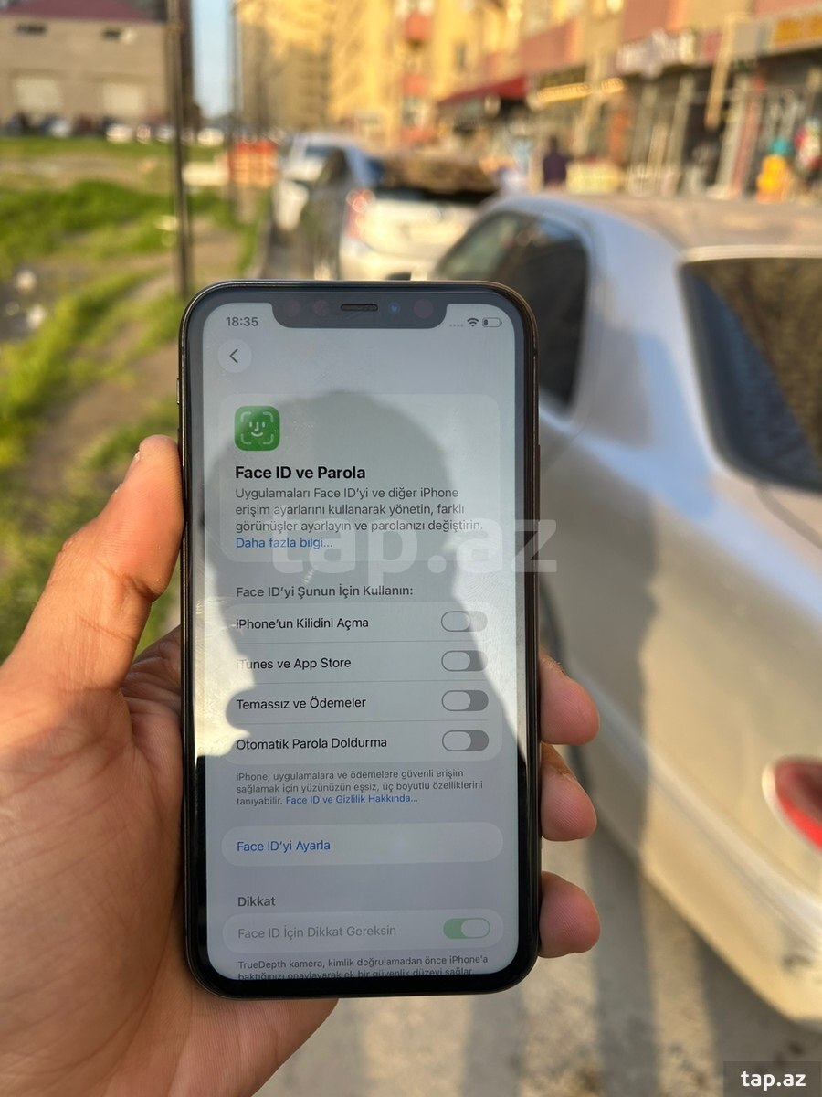 Apple iPhone 11 Black 64GB/4GB (8)