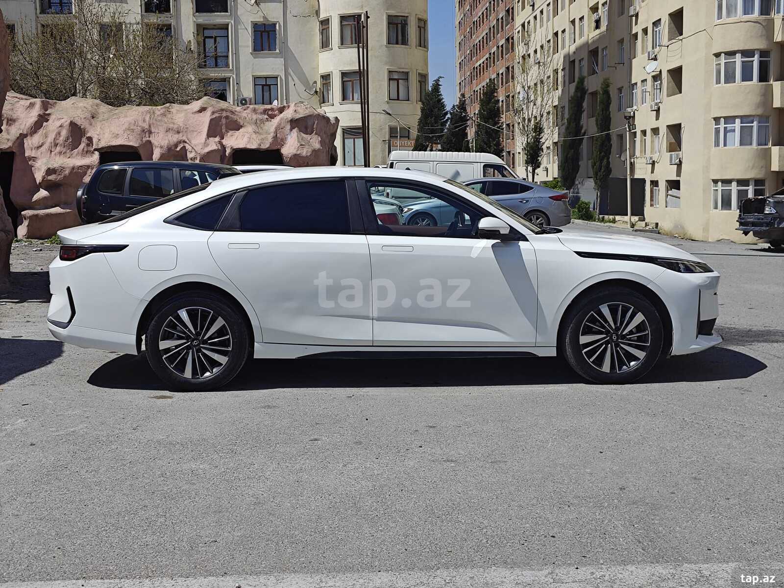 Changan Qiyuan A05, 2024 il (2)