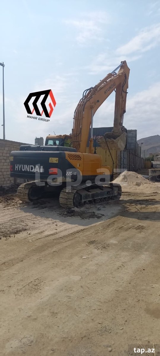 Ekskavator Hyundai, 2016 il (3)