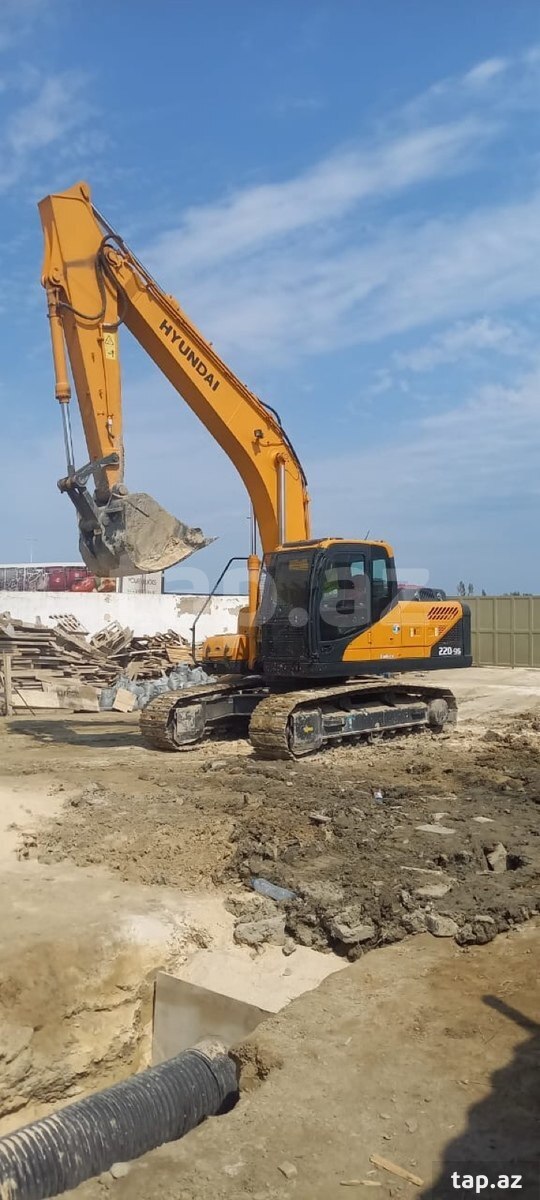 Ekskavator Hyundai, 2016 il (5)