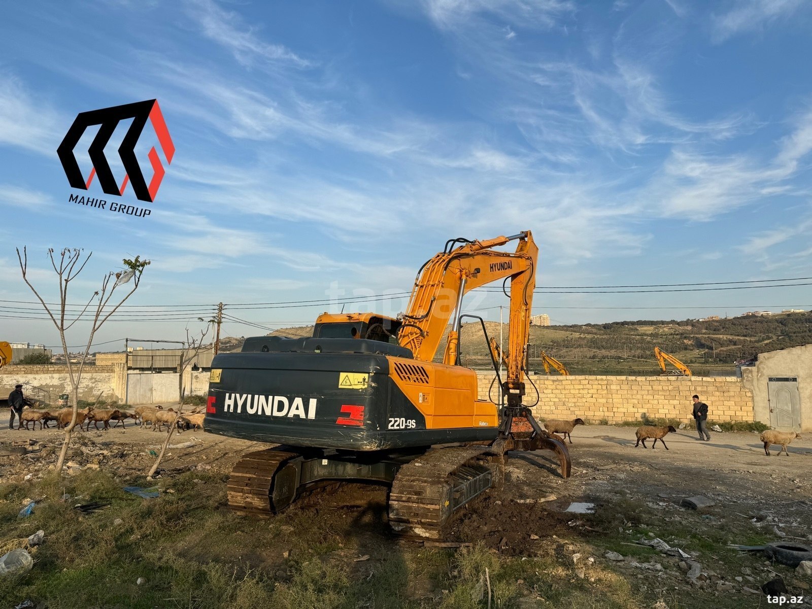 Ekskavator Hyundai, 2016 il (6)
