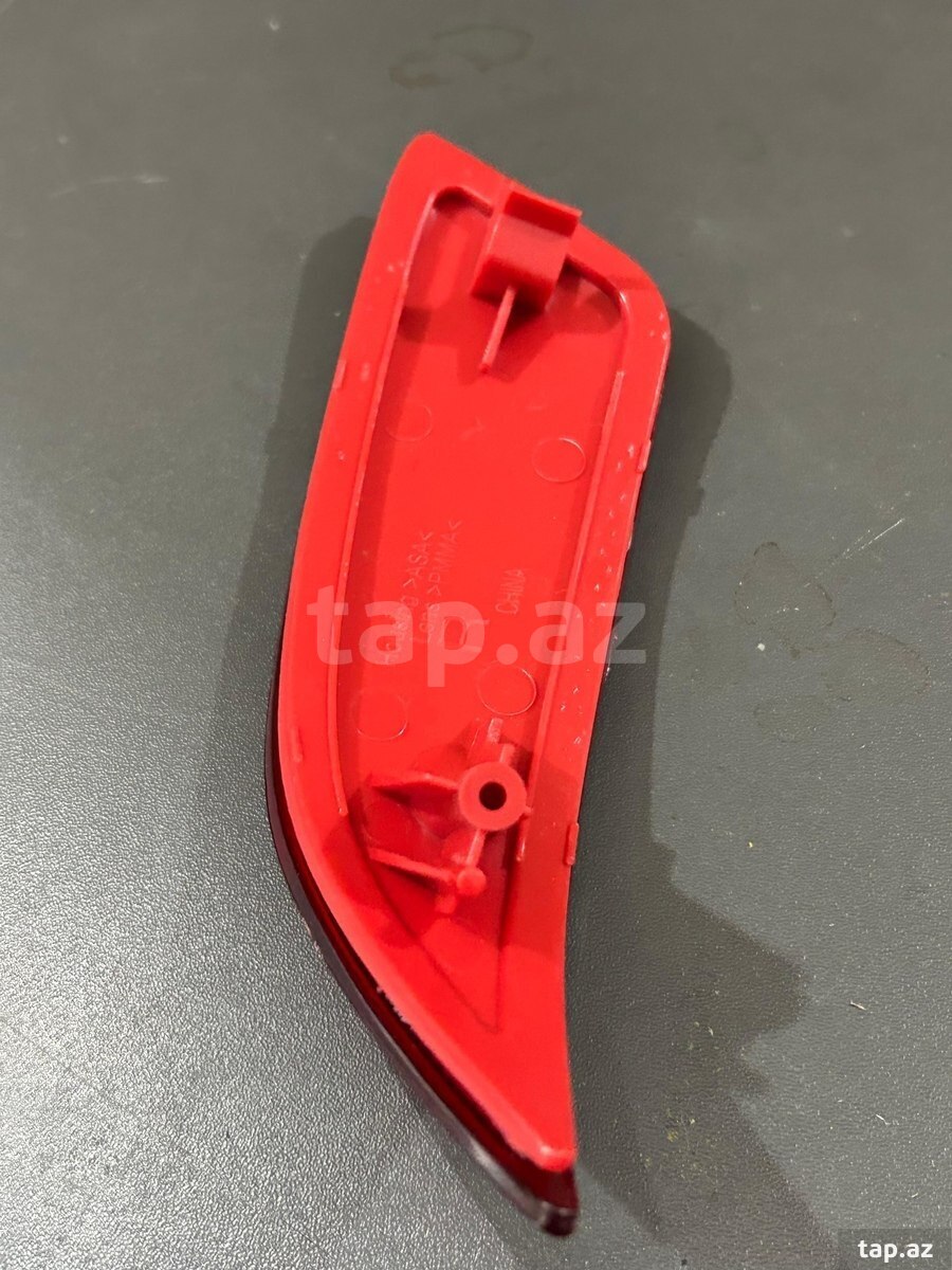 Toyota Fielder Axio əksetdirici reflektoru (2)