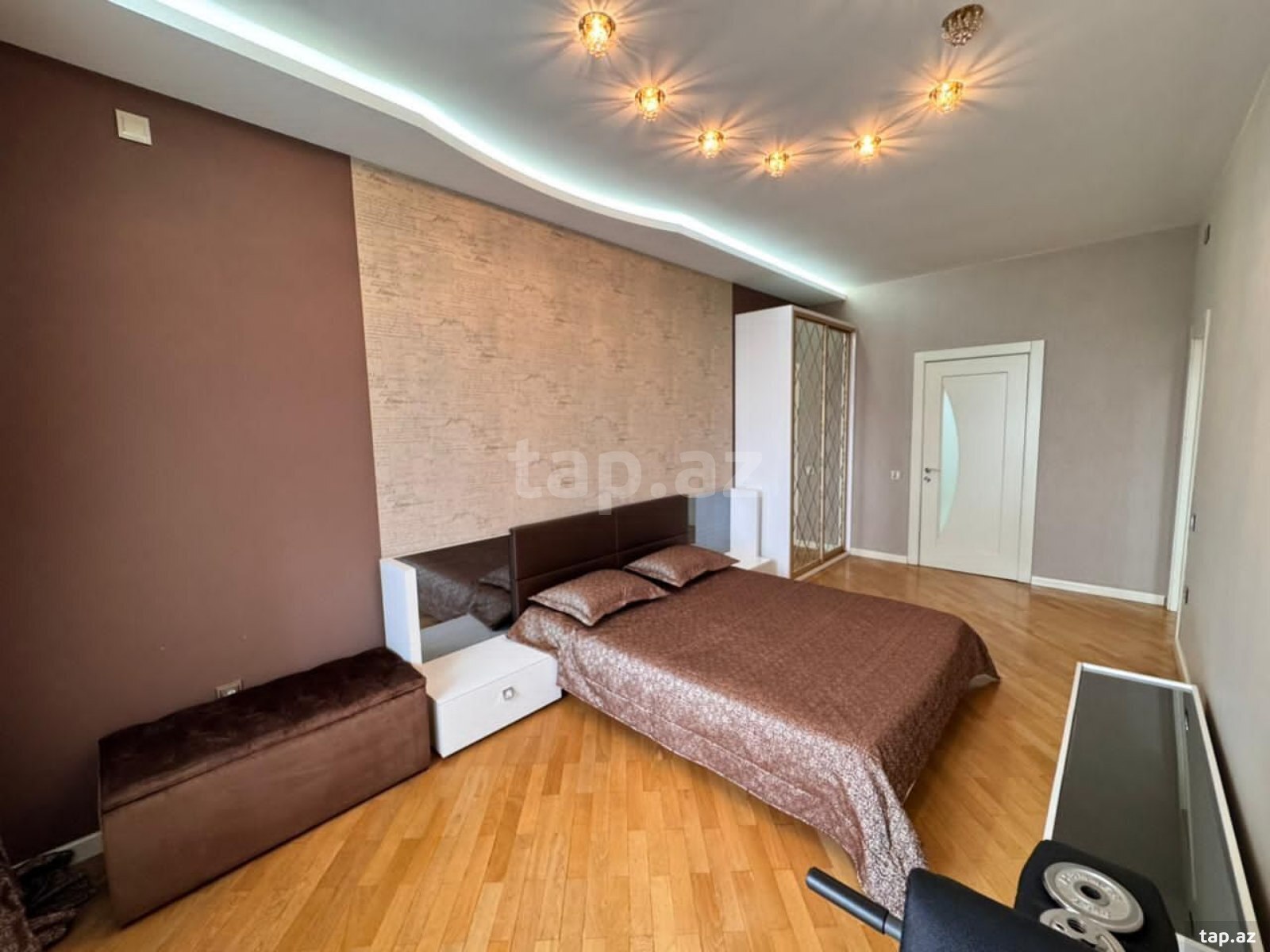 4-otaqlı mənzil, Azadlıq m., 176 m² (27)