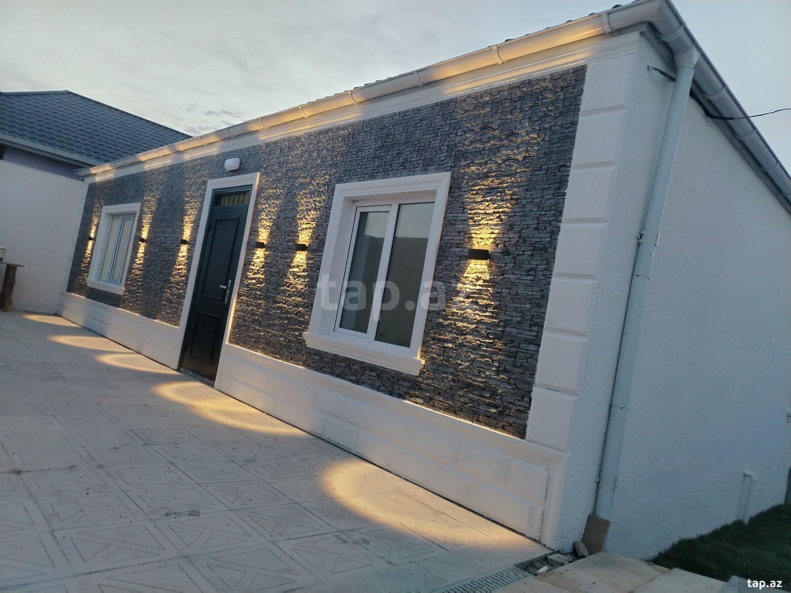 Həyət evi, Hövsan qəs. (2)