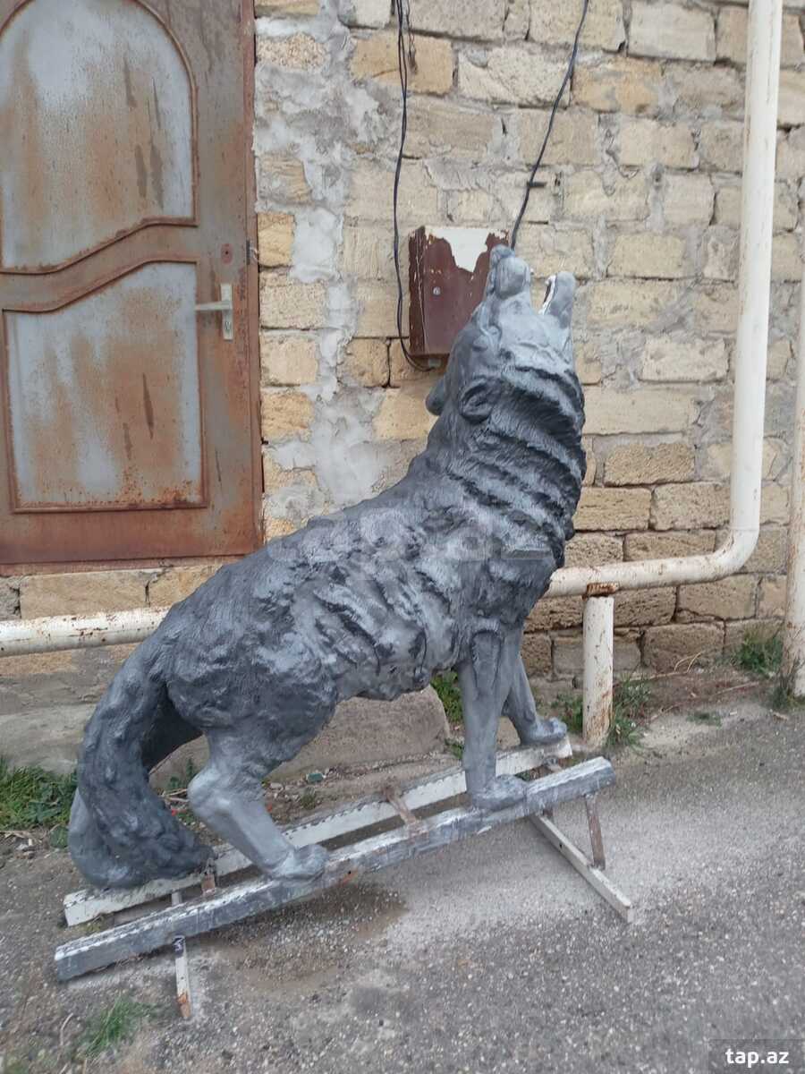 Heykəllər (2)