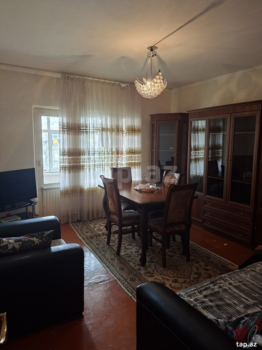 2-otaqlı mənzil, Şəki ş., 52 m²