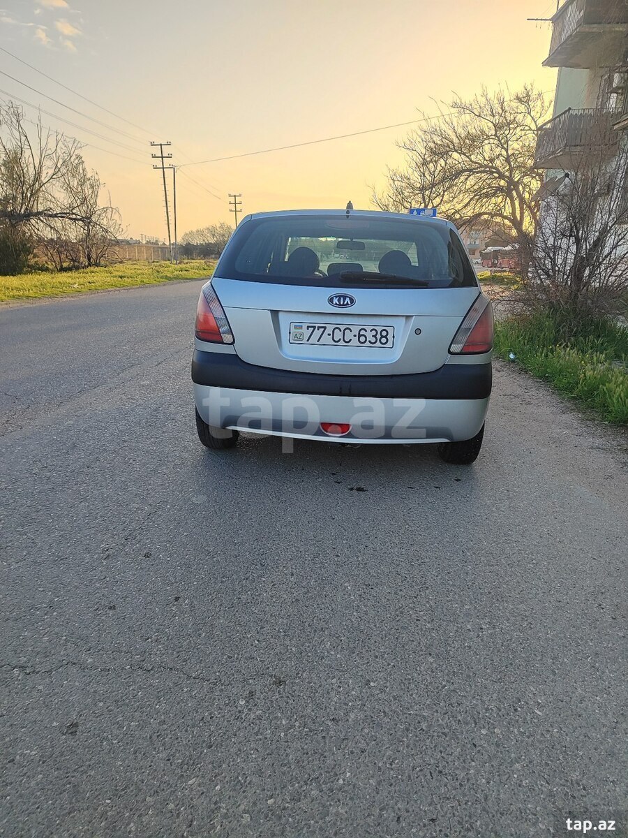 KIA Rio, 2005 il (6)