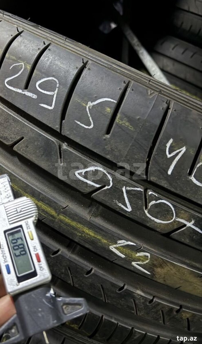 Dunlop şinləri 295/40 R21 (3)