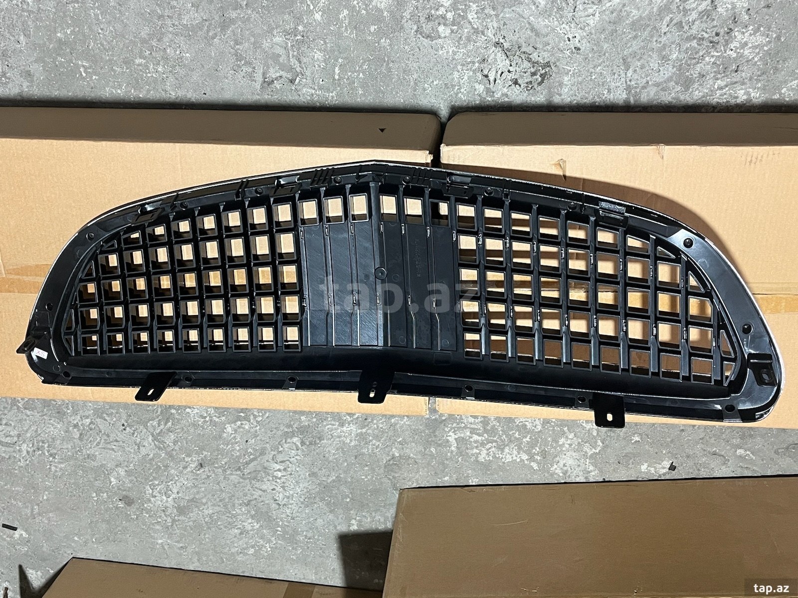 Mercedes W205 maybach radiator barmaqlığı (5)
