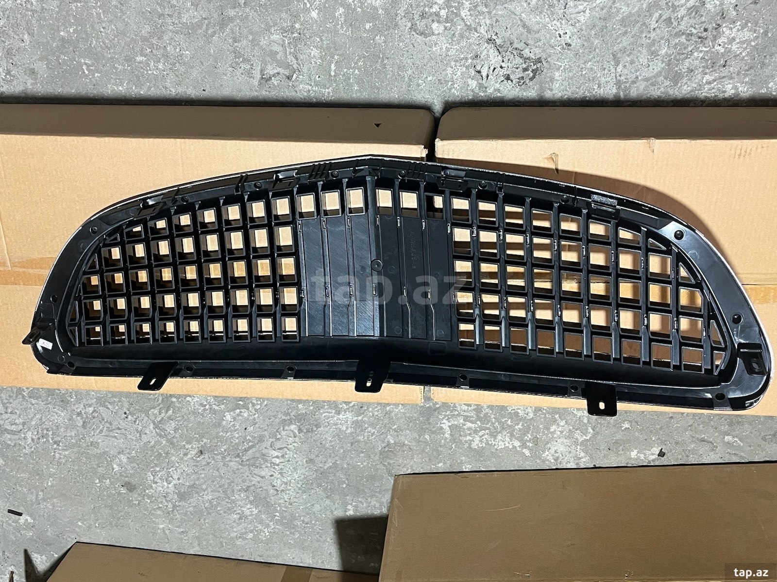 Mercedes W205 maybach radiator barmaqlığı (4)