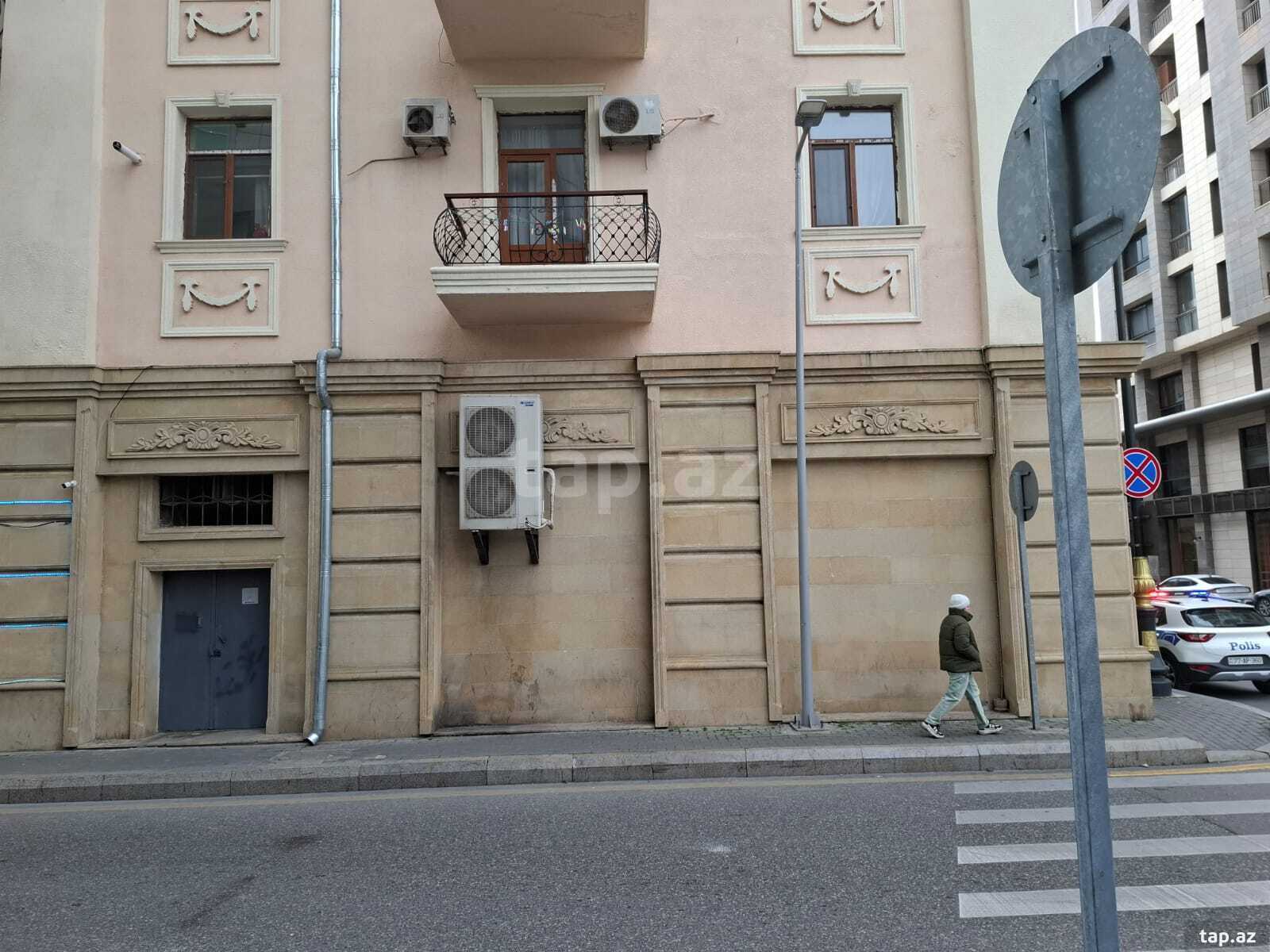 3-otaqlı mənzil, Səməd Vurğun küç., 80 m² (5)